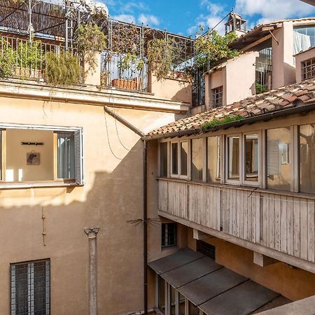 Апартаменты Piazza Navona Penthouse Рим Экстерьер фото